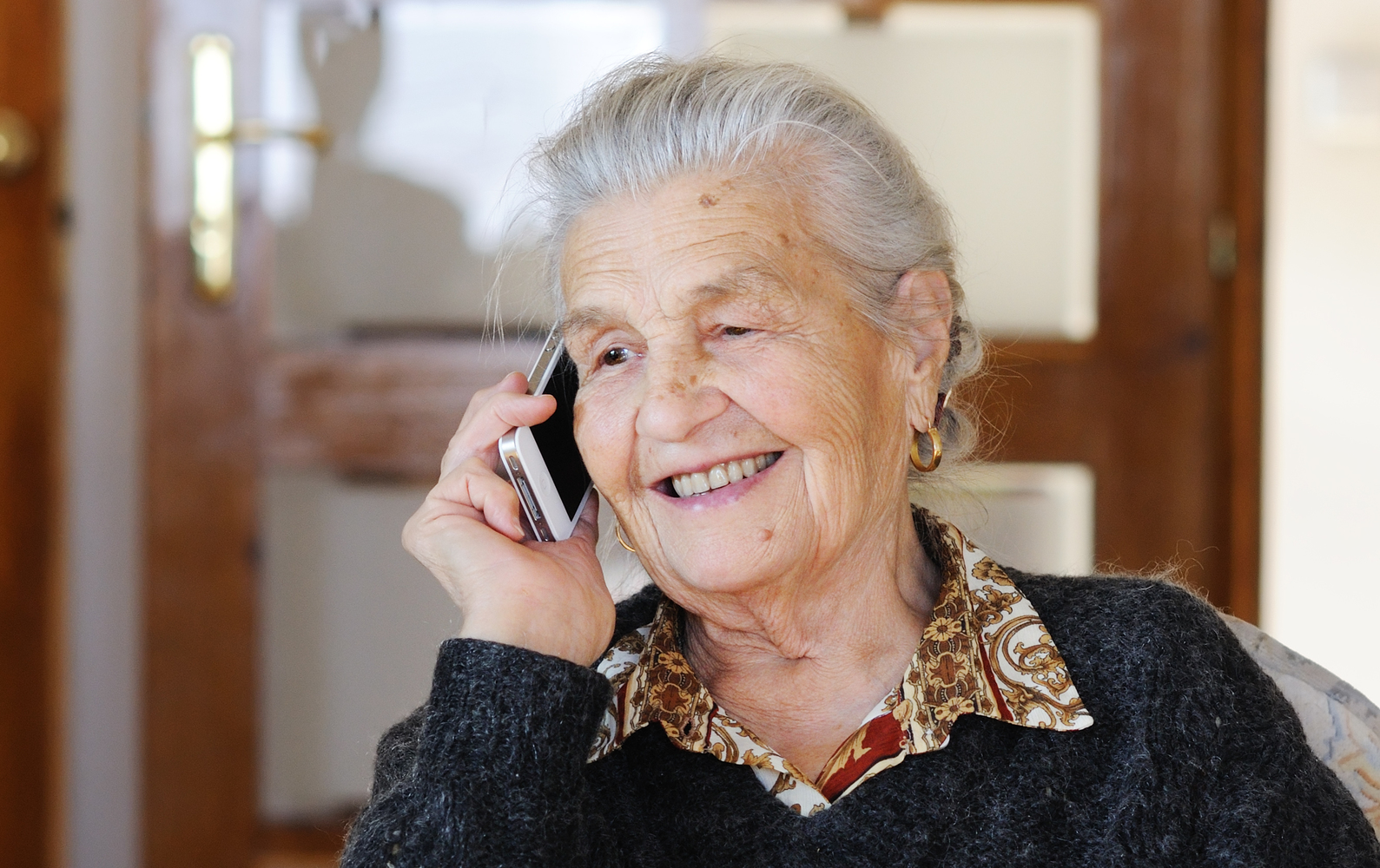 Top Cell Phone Plans and Cell Phones That Seniors Love